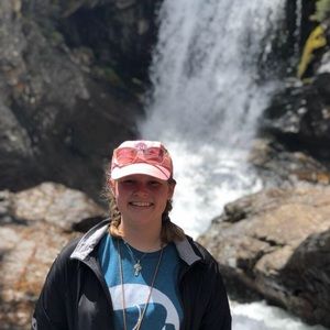 Meet your Posher, Lucie